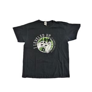 Leveled up gamers paradise tee, size extra large